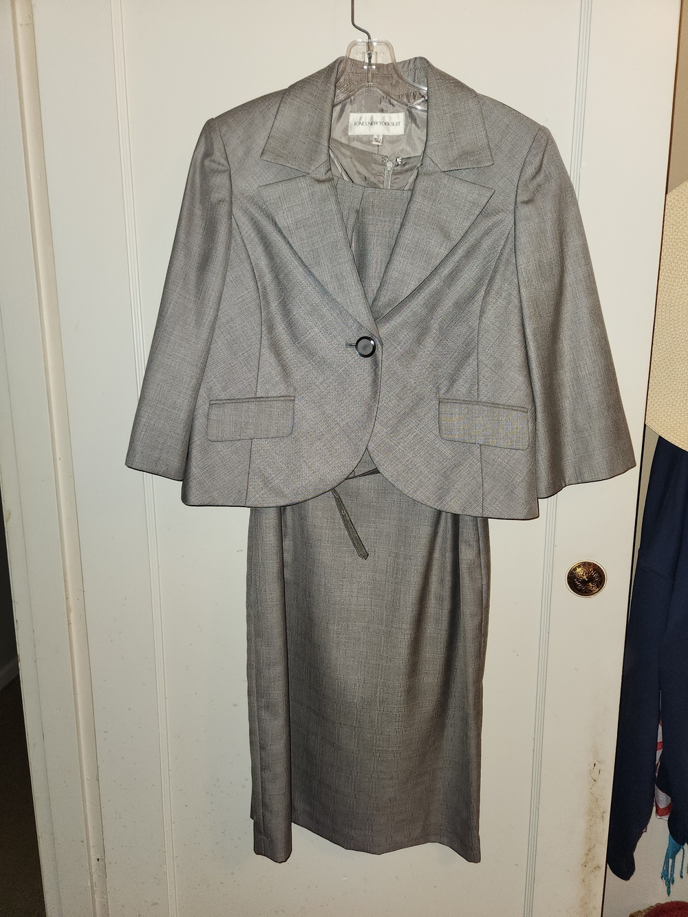 Jones New York Suit Light Gray Two-Piece Women's Suit Jacket and Dress